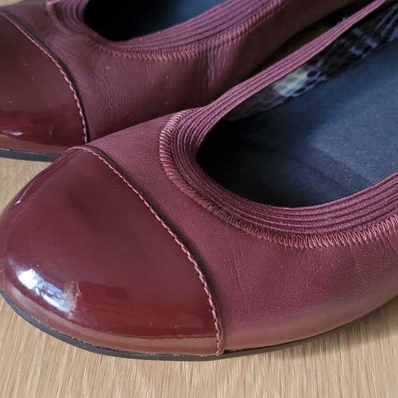 Naturalizer flats- size 7 - Picture 5 of 12